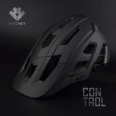 Elegantní a drsná zároveň, ideální na traily a enduro.